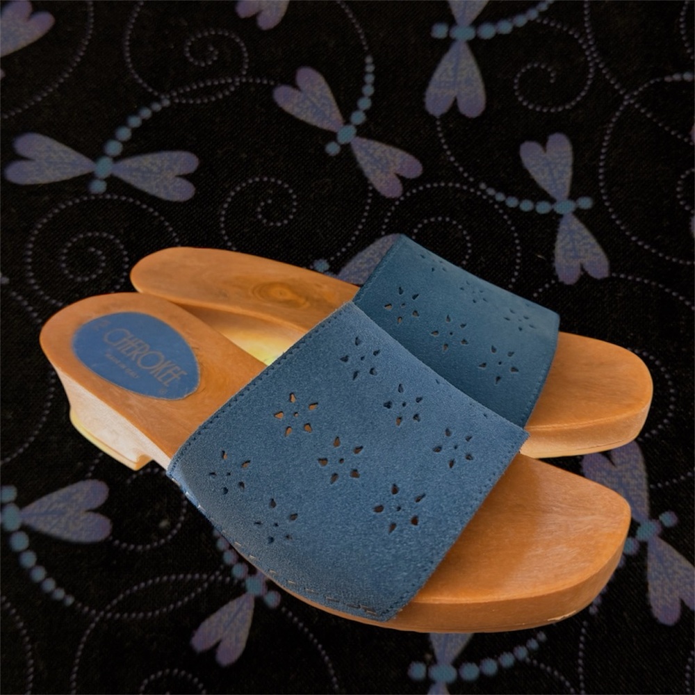 Cherokee Blue Mules